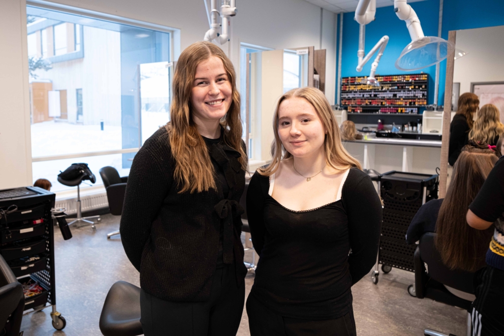 Frisør Mia Vekve og frisør Eila